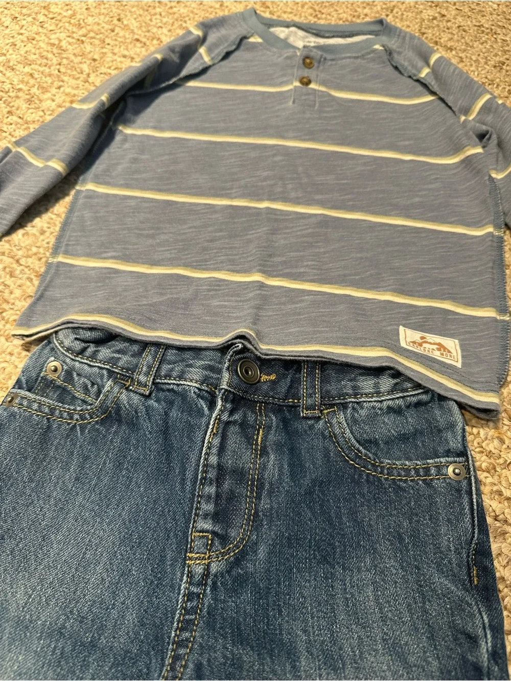 Toddler Long Sleeve Henley Top and Jeans Set - Picture 3 of 8